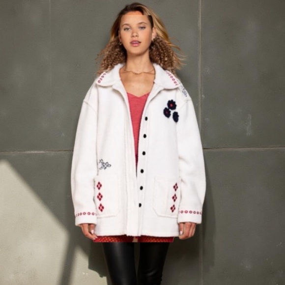 POL Jacket embroidered Sherpa jacket WarmCozy New Oversized Boutique - Picture 10 of 16